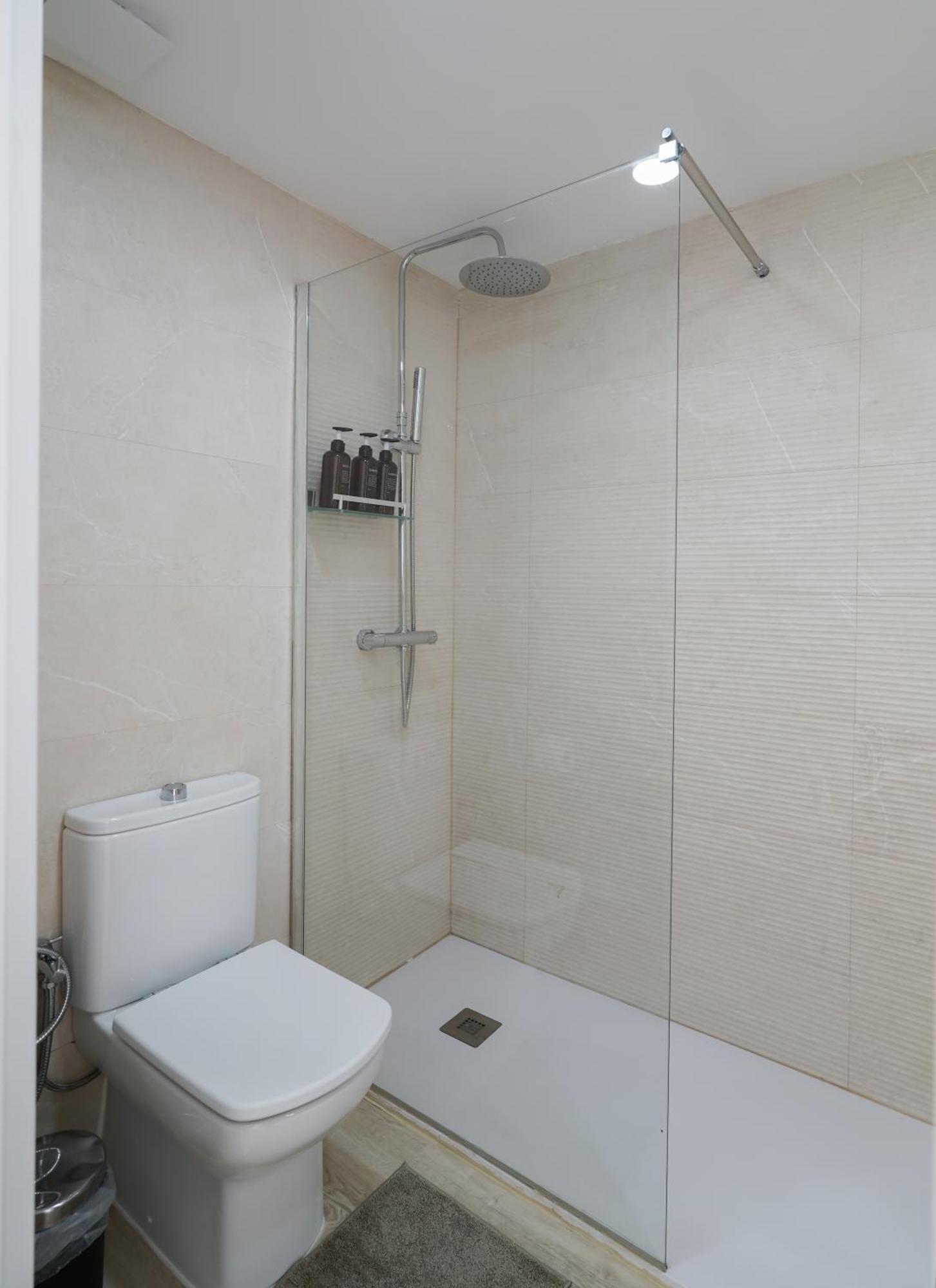 Nomad Malaga - Chic Apartament Center Torremolinos Exteriör bild